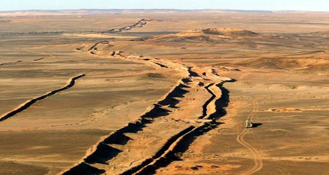 Muro del Sahara occidentale-Marocco
